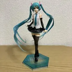初音ミク16周年記念胸像フィギュア【@Loppi・HMV限定】 - メルカリ