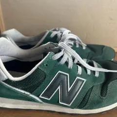 New Balance 373グリーンスニーカー