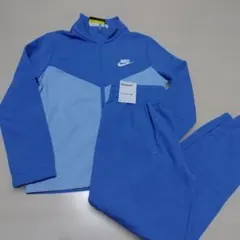 NIKE　セットアップ　長袖　長ズボン　140　クリアブルー