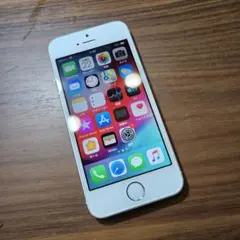 iPhone 5s 16GB 本体シルバー