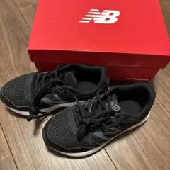【美品】ニューバランス キッズスニーカー 18.0cm