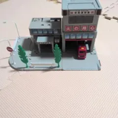 消防署 ミニチュア建物 フィギュア