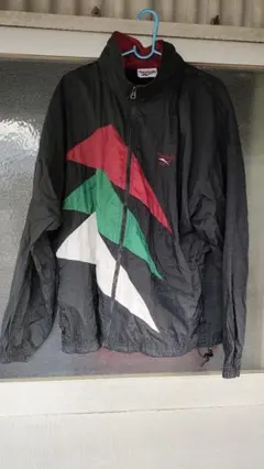 Reebok ナイロンジャケット 黒/赤/緑/白