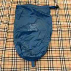 UNIQLO ULTRA LIGHT DOWN 衣類圧縮袋 青