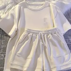 レディース服 SHEIN クリーム色 半袖Tシャツ サイズ160