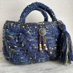 Item thumbnail for item 9cfb75e6-db95-43eb-9266-81af6e9214b2