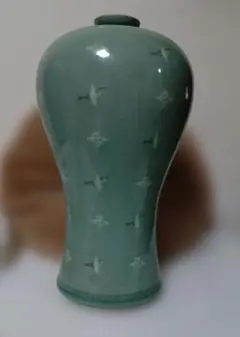 青磁 花瓶 鶴文様 貫入 陶器 フラワーベース - メルカリ