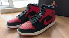 Nike Air Jordan 1 MID　ブレッド　　ブラック×ジムレッド