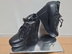【ALGONQUINS】スタッズ付き黒ウェッジソールパンプス(Мサイズ)