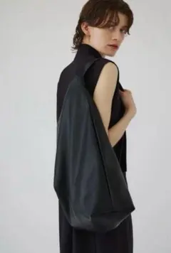 RIM.ARK リムアーク Minimal shoulder big bagのサムネイル