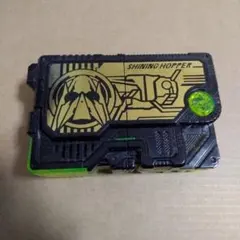 仮面ライダーゼロワン シャイニングホッパー プログライズキー