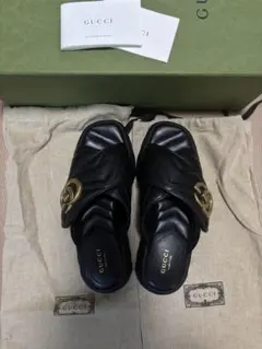 GUCCI ブラックレザー サンダル
