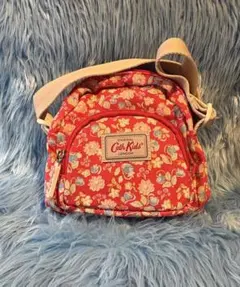 Cath Kidston キッズ用赤色花柄ポシェット