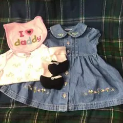 美品Carter'sカーターズデニムワンピース60ロンパーススタイ靴下のサムネイル