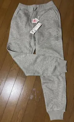 新品•未使用品　UNIQLO ヒートテックボアスェットパンツ　Mサイズ