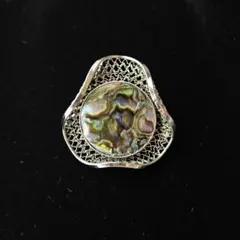 生前整理 アバロンシェルのシルバーブローチ