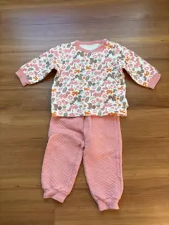 ユニクロ　90cm キルトパジャマ　ピンク色