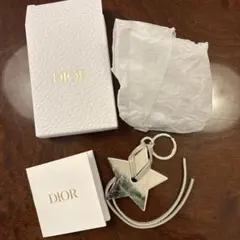 Diorディオール ノベルティー 限定キーホルダー