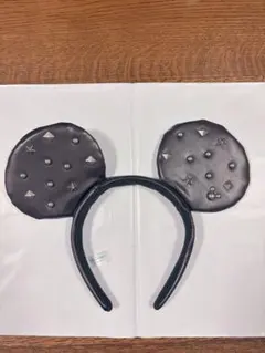 ディズニー　カチューシャ　スタッズ付き黒レザー