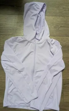 UNIQLOエアリズムUVパーカー 130