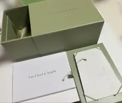 Van Cleef Arpels ヴァンクリ スウィートアルハンブラネックレス