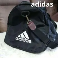 アディダスadidas ブラック ダッフルバッグ /スポーツバック/旅行