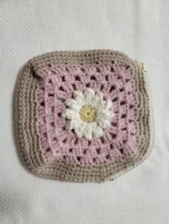 ハンドメイド　グラニースクエアポーチ ピンク ベージュ
