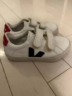 VEJA ベルクロスニーカー キッズ　子供　US11のサムネイル