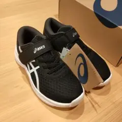 アシックス　レーザービーム 19.0センチ ブラックホワイト　黒色