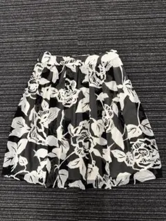 東京スタイル 9号 M〜L スタイルコム ひざ丈フレアスカート 黒白花柄