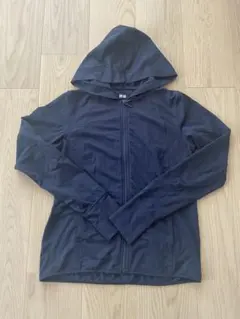 UNIQLO エアリズムパーカー　ネイビー　Mサイズ