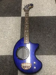 FERNANDES ZO-3 ベース ブルーのサムネイル