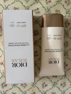 DIOR SOLAR 日焼け止めクリーム ボディフェイス用クリーム 3本セット DIOR SOLAR 日焼け止めクリーム ボディフェイス用クリーム 3本セット