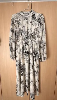 花柄フリルワンピース Ray Cassin