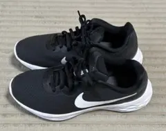 Nike ブラック スニーカー