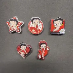 ベティ アクリル ビーズ 5個セット