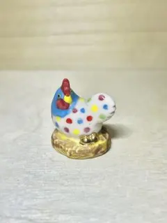 金の卵を温めるニワトリのフェーブ　フェーヴ　鳥　陶器　インテリア