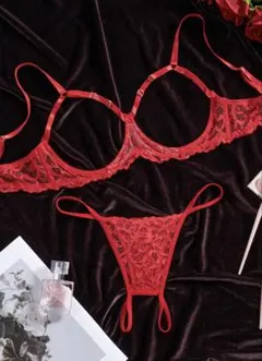 オープンバスト 下着