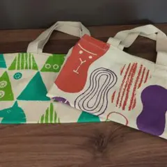 カラフルなキャンバストートバッグ