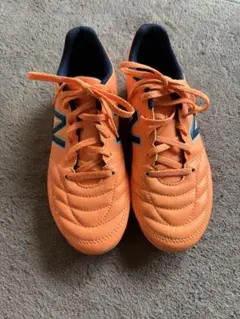 New Balance オレンジ サッカーシューズ　23センチ