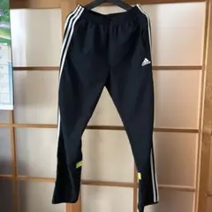 adidas トレーニングパンツサイドストライプ climaproof サイズM