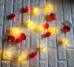 赤と白のバラ型LEDライト 20個