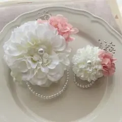 親子ペア　コサージュ　七五三　発表会　撮影　髪飾り　白とピンクの花コサージュ