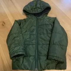 フード付きオリーブグリーンジャケット