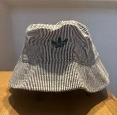 adidas ストライプ バケットハット サイズ 57~60 cm