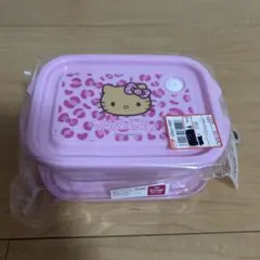 Hello Kitty 日焼けキティ 食品保存容器 2点セット ヒョウ柄 - メルカリ