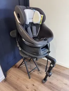 Combi クルムーヴスマート エッグショック　ISOFIX