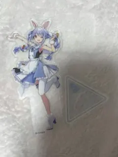 C104 ドカンテ 兎田ぺこら アクリルスタンド - メルカリ