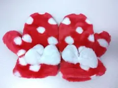 ミニー　赤と白の水玉　手袋　ドット柄