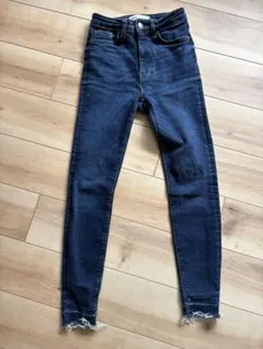 ZARA スキニージーンズ　美品です